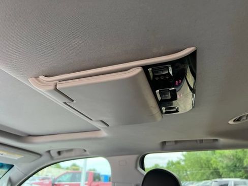 Used 2018 GMC Yukon Denali AWD/4WD image 21