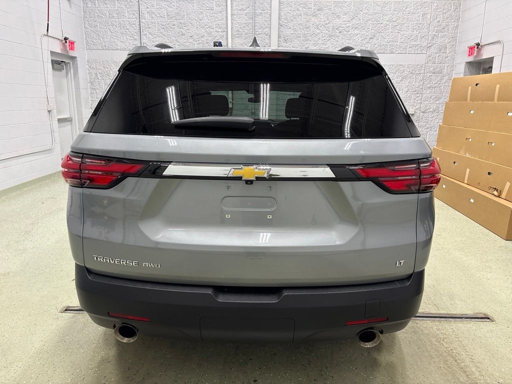 Used 2023 Chevrolet Traverse LT AWD/4WD image 5