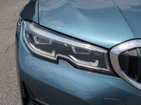 Used 2021 BMW 330i Sedan w/ Premium Package RWD image 10