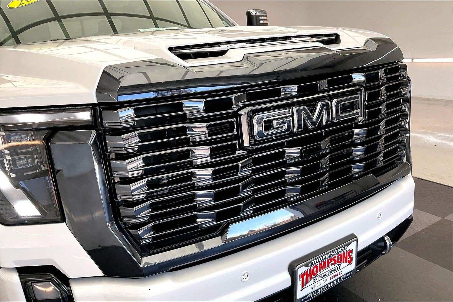 Used 2024 GMC Sierra 2500 Denali Ultimate AWD/4WD image 30