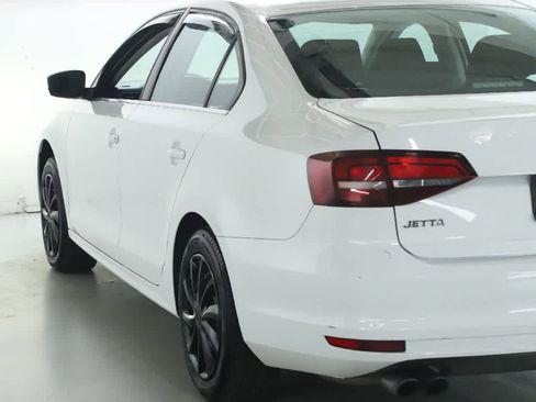 Used 2017 Volkswagen Jetta S FWD image 39