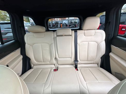 Used 2022 Jeep Grand Cherokee Limited 4xe image 30