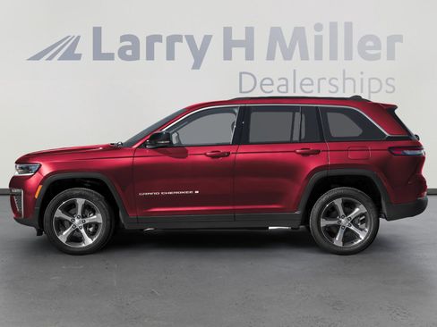 New 2026 Jeep Grand Cherokee Limited AWD/4WD image 3