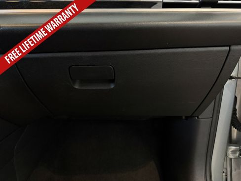 Used 2024 Mitsubishi Outlander FWD image 38