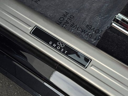 Used 2024 Rolls-Royce Ghost Black Badge w/ Black Badge Ghost Package AWD/4WD image 19