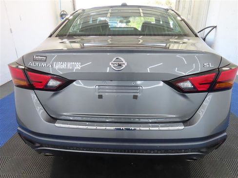 Used 2022 Nissan Altima 2.5 SL FWD image 7