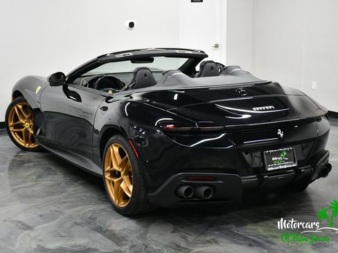 Used 2024 Ferrari Roma Spider RWD image 11