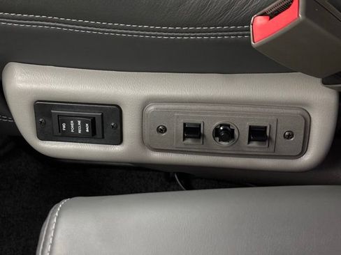 Used 2025 GMC Savana 2500 w/ Driver Convenience Package RWD image 34