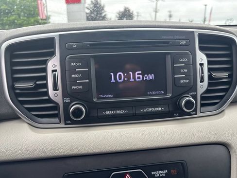 Used 2018 Kia Sportage LX AWD/4WD image 15