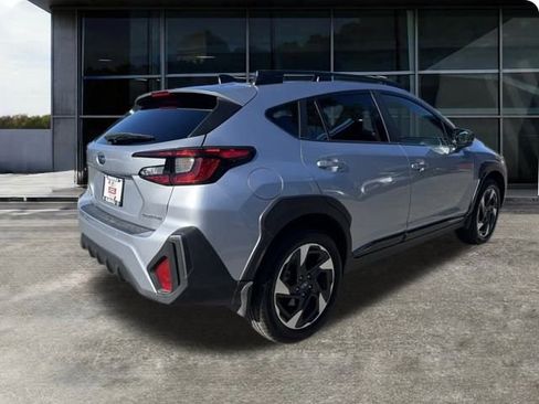 Used 2025 Subaru Crosstrek 2.5i Limited w/ Crosstrek Mirror Package image 9