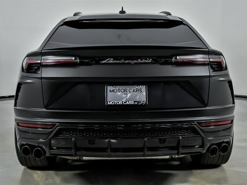 Used 2021 Lamborghini Urus AWD/4WD image 11