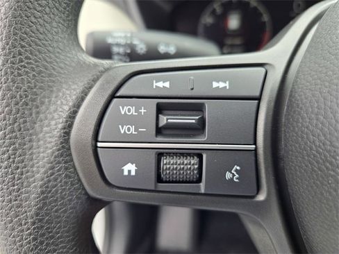 New 2026 Honda HR-V LX image 11