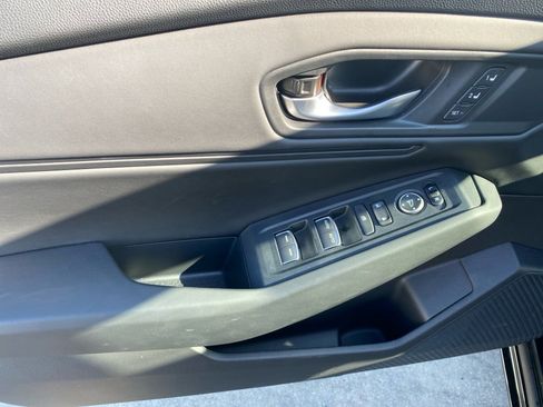 Certified 2025 Honda Accord EX-L image 35