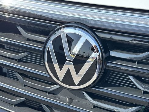 New 2026 Volkswagen Atlas Cross Sport SEL R-Line AWD/4WD image 10