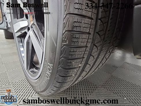 Used 2025 Porsche Cayenne Coupe image 45