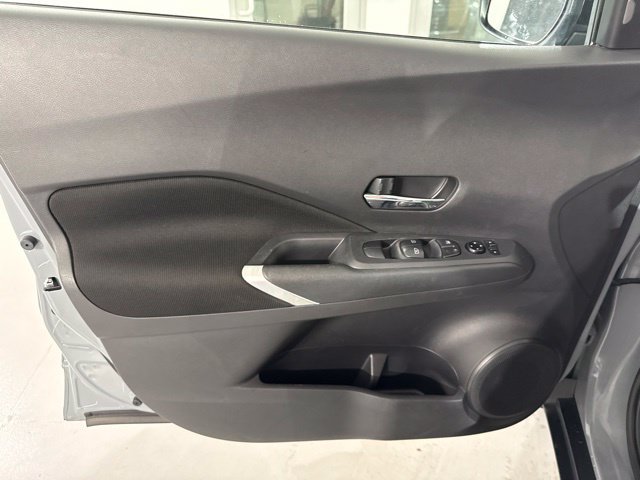 Used 2023 Nissan Kicks SV FWD image 18