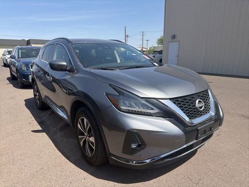 Used 2023 Nissan Murano SV image 2