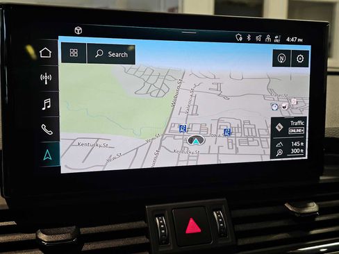 Used 2022 Audi Q5 e Premium Plus w/ Premium Plus Package image 30