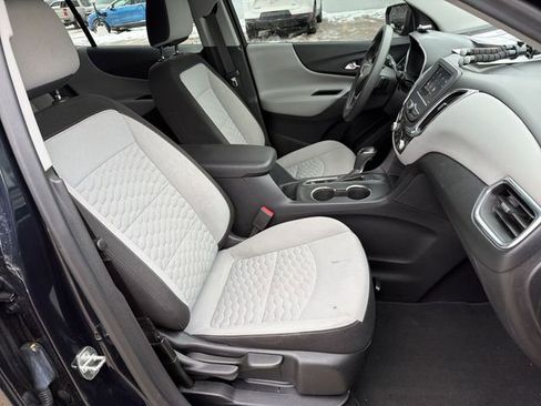 Used 2020 Chevrolet Equinox LS image 25