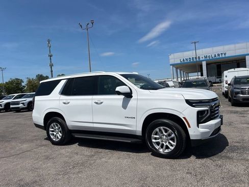 Used 2025 Chevrolet Tahoe LT AWD/4WD image 1