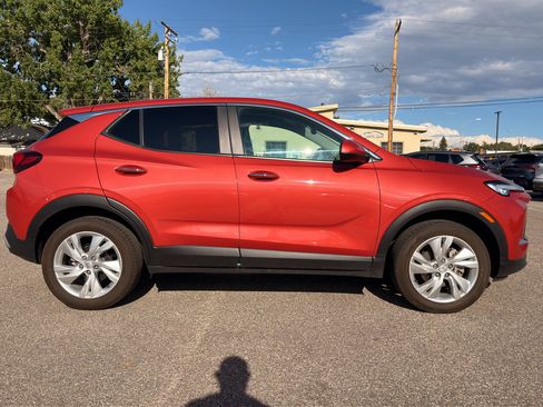 Used 2024 Buick Encore GX Preferred AWD/4WD image 6