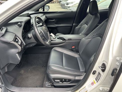 Used 2019 Lexus UX 250h AWD/4WD image 13