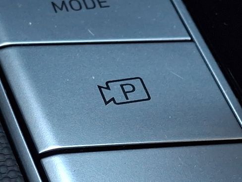 Certified 2025 Hyundai Elantra Sport image 27