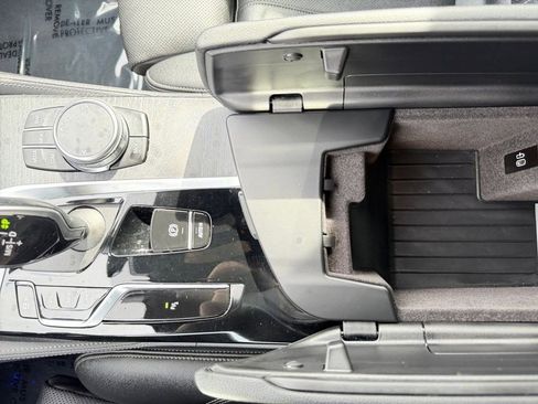 Used 2023 BMW 530i w/ M Sport Package image 25