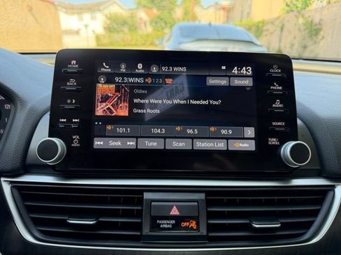 Used 2021 Honda Accord EX-L image 30