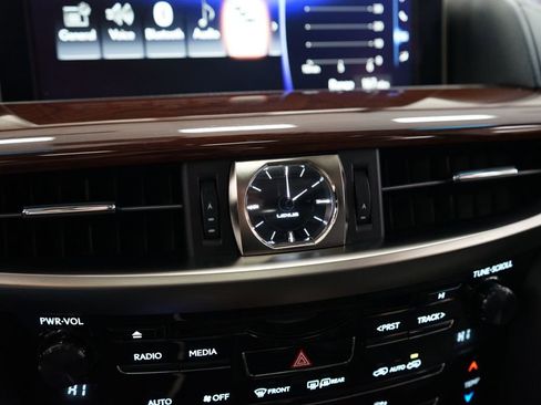 Used 2017 Lexus LX 570 4WD w/ Luxury Package image 48