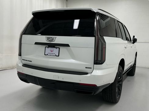 Used 2025 Cadillac Escalade Sport w/ LPO, ONYX Package image 6