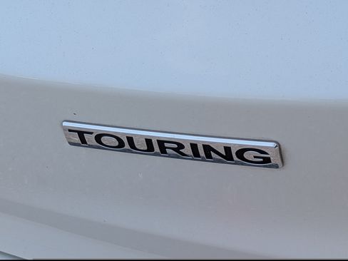 Used 2015 Honda CR-V Touring image 9
