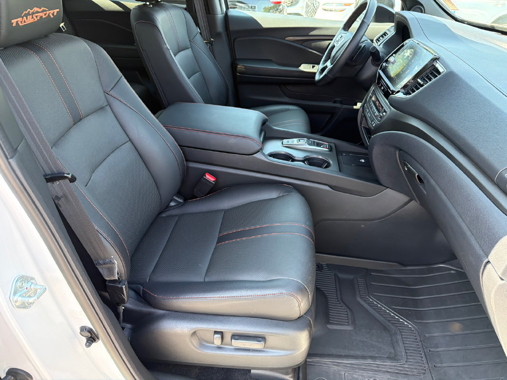 Used 2025 Honda Ridgeline TrailSport image 15