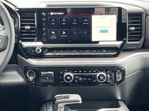 New 2026 GMC Sierra 1500 SLT AWD/4WD image 17