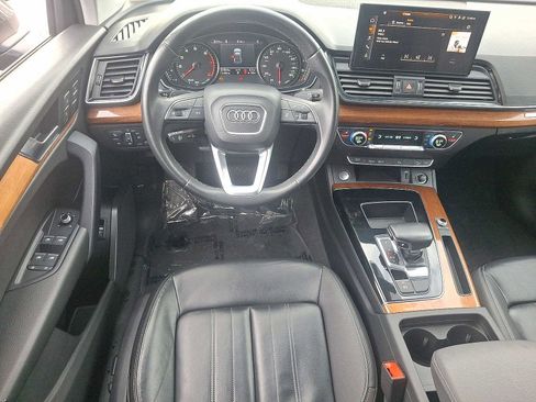 Certified 2023 Audi Q5 2.0T Premium w/ Convenience Package image 21