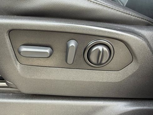 Used 2021 Chevrolet Silverado 1500 RST image 12