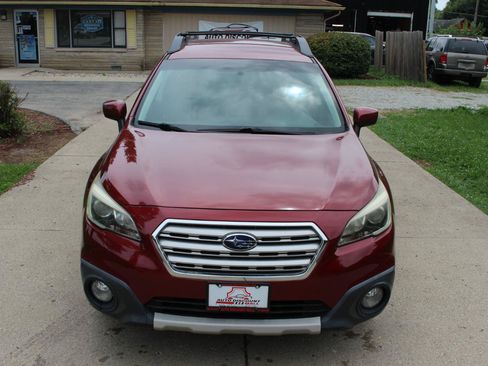 Used 2015 Subaru Outback 2.5i Premium AWD/4WD image 4