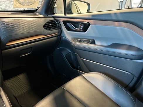 Used 2025 Subaru Forester Sport image 21