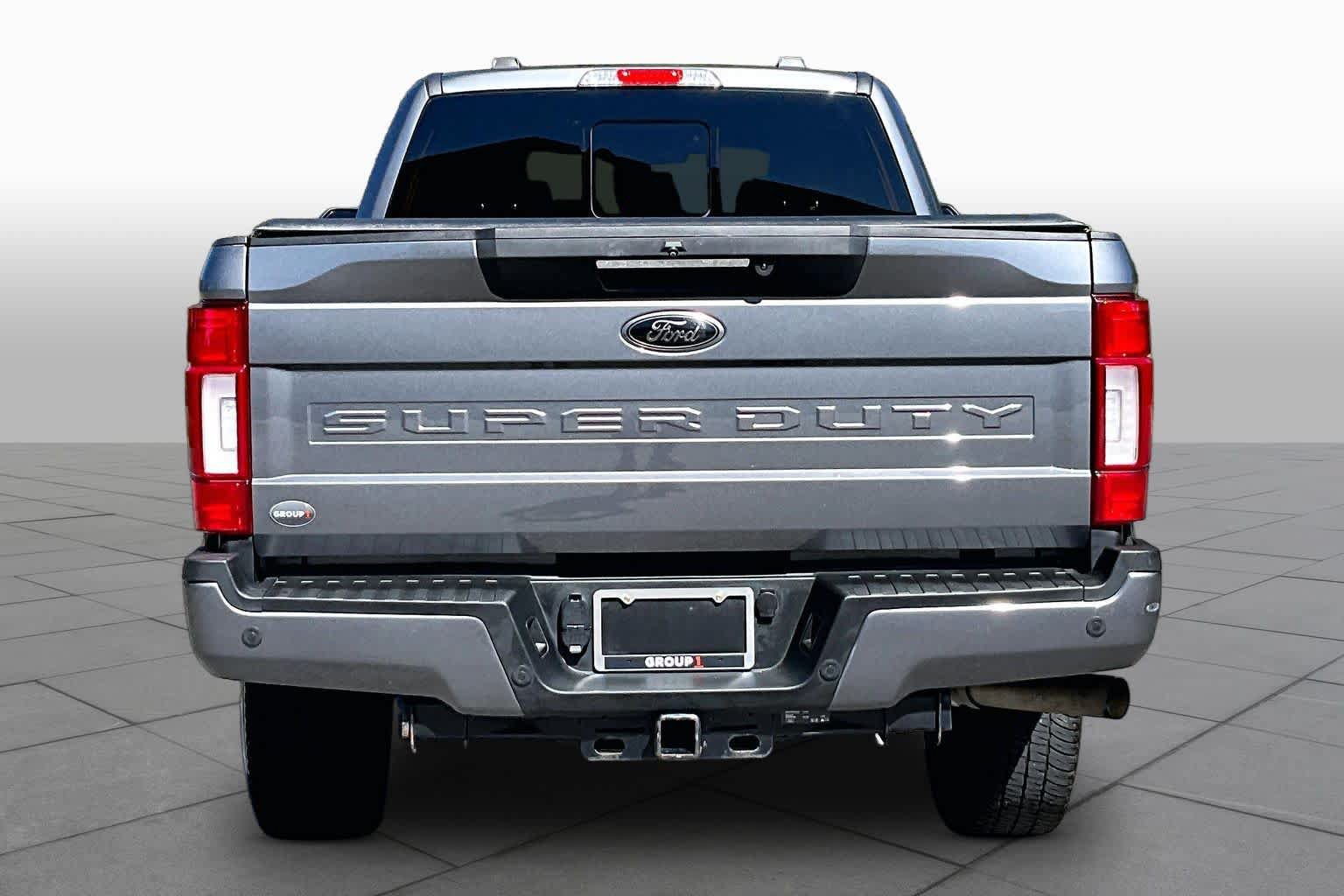 Used 2022 Ford F250 Lariat w/ Black Appearance Package AWD/4WD image 4