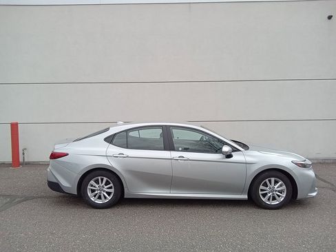 Certified 2025 Toyota Camry LE image 2