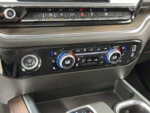 Used 2023 GMC Sierra 1500 SLT w/ SLT Premium Package image 30