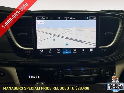 Used 2024 Chrysler Pacifica Limited FWD image 14