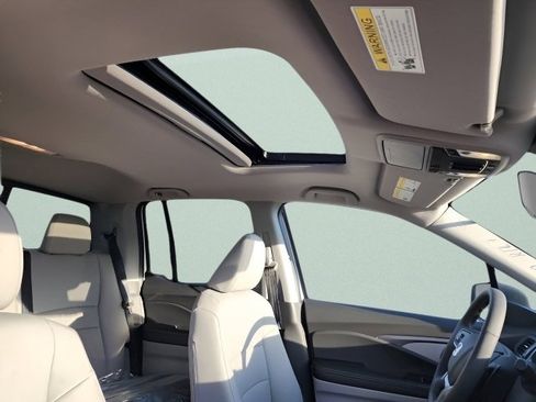 New 2026 Honda Ridgeline RTL image 13