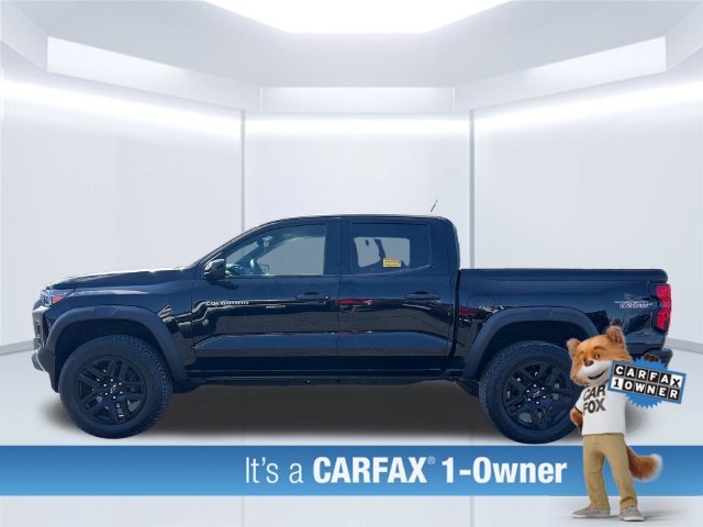 Used 2023 Chevrolet Colorado Trail Boss w/ Technology Package AWD/4WD image 3