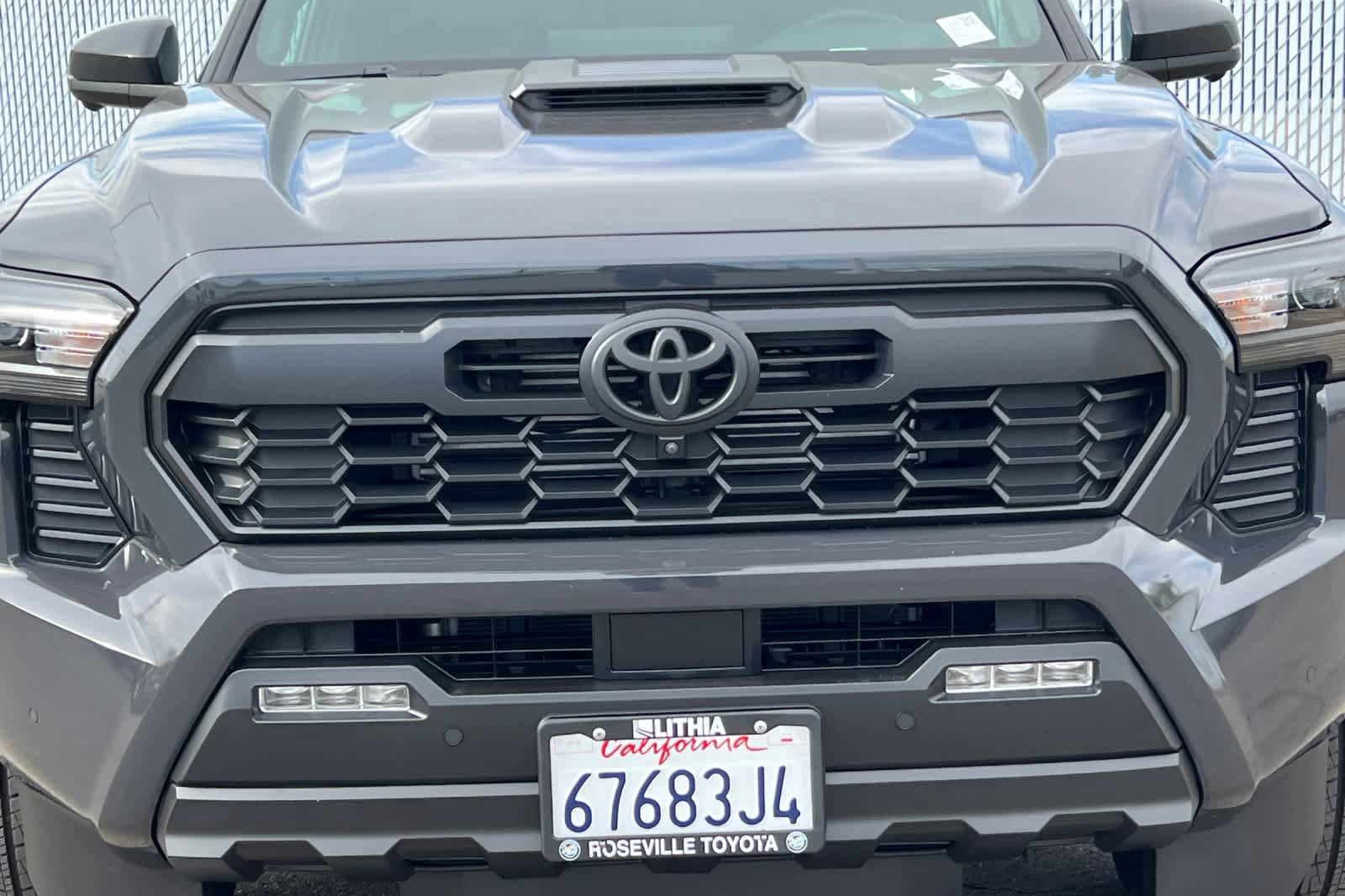Certified 2025 Toyota Tacoma TRD Sport w/ TRD Sport Premium Package AWD/4WD image 15