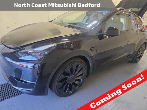 Used 2023 Tesla Model Y Performance AWD/4WD image 1