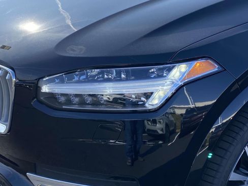 New 2025 Volvo XC90 B6 Ultra w/ Lounge Package image 5