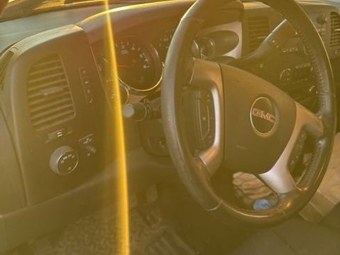 Used 2013 GMC Sierra 1500 SLE w/ Power Tech Package image 7