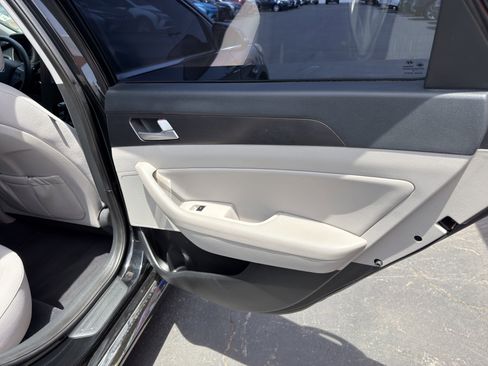 Used 2016 Hyundai Sonata Sport FWD image 13