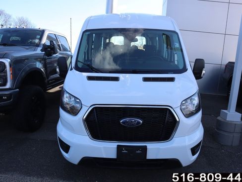 Used 2023 Ford Transit 350 XLT image 2